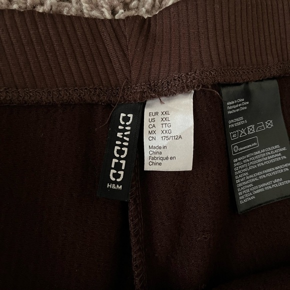 H&M brown ribbed flare leggings size XXL, very comfortable and stretchy - Picture 3 of 4